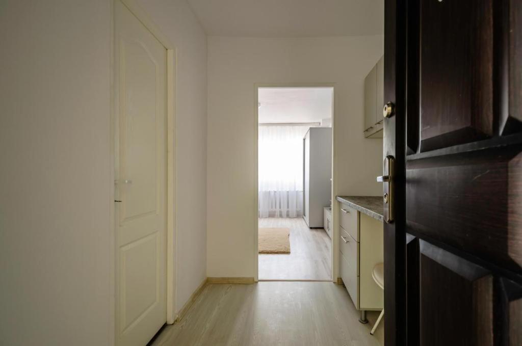 Nice apartament Arad Exterior foto