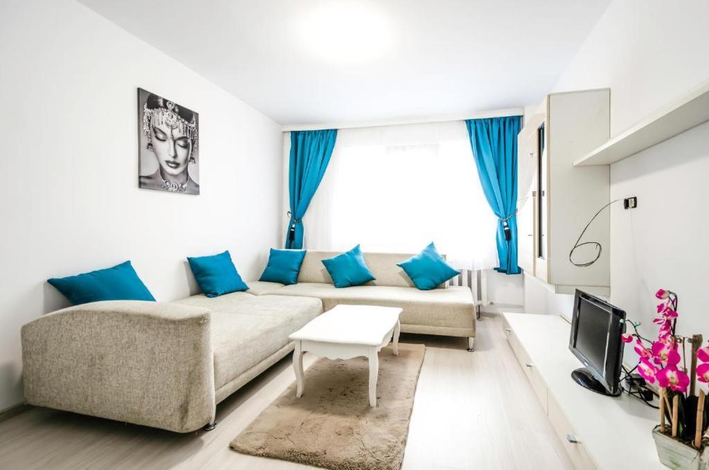 Nice apartament Arad Exterior foto